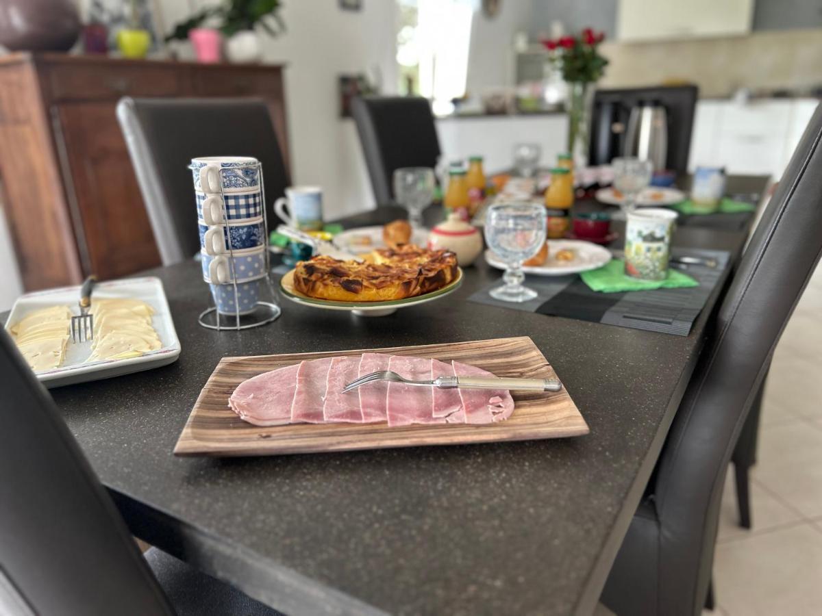 Maison Karmanor Monthoiron Eksteriør billede
